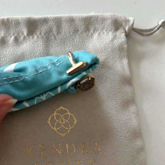 Kendra Scott Ring - Picture 5 of 5